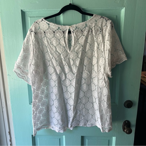 LOFT Plus White Lace Top - 18 - Picture 5 of 5